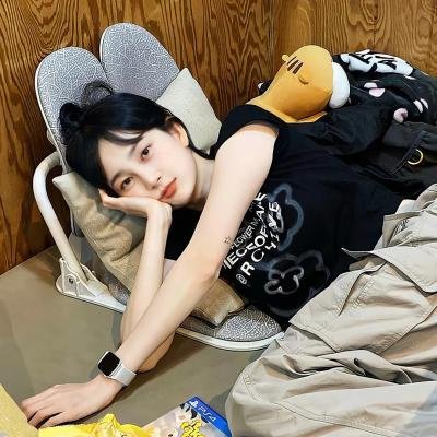 特务谜云